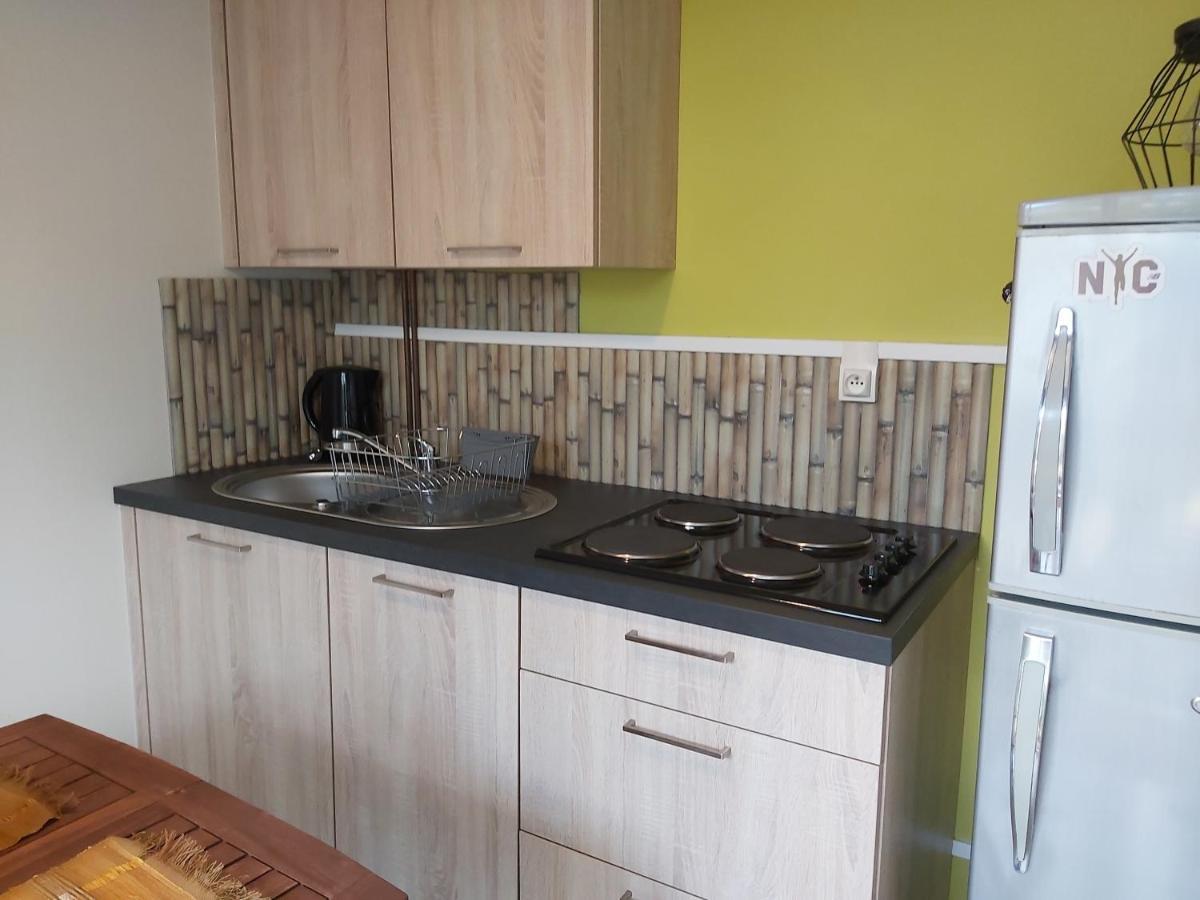 Location Meublee - Les Avirons Apartment Luaran gambar